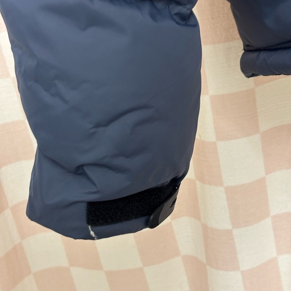 Urban Outfitters Navy Puffer Jacket - Picture 5 of 5